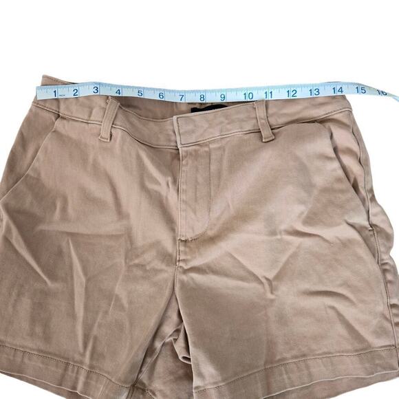 Banana Republic Tan Khaki Shorts Size 8 - Picture 5 of 5